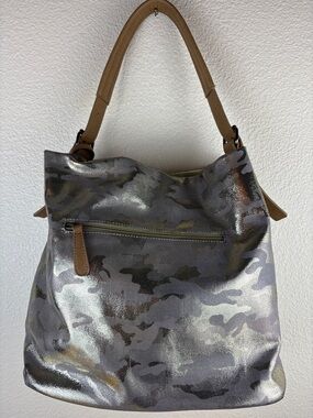 Clutch Metallic Gold Silver Camo Shoulder Bag Like New